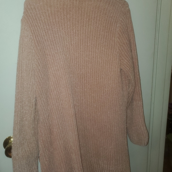 Dusty Pink Plush Cardigan - Picture 6 of 6